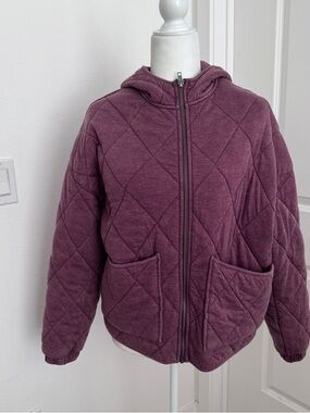 Wild Fable Quilted Hooded Zip up Jacket in Plum